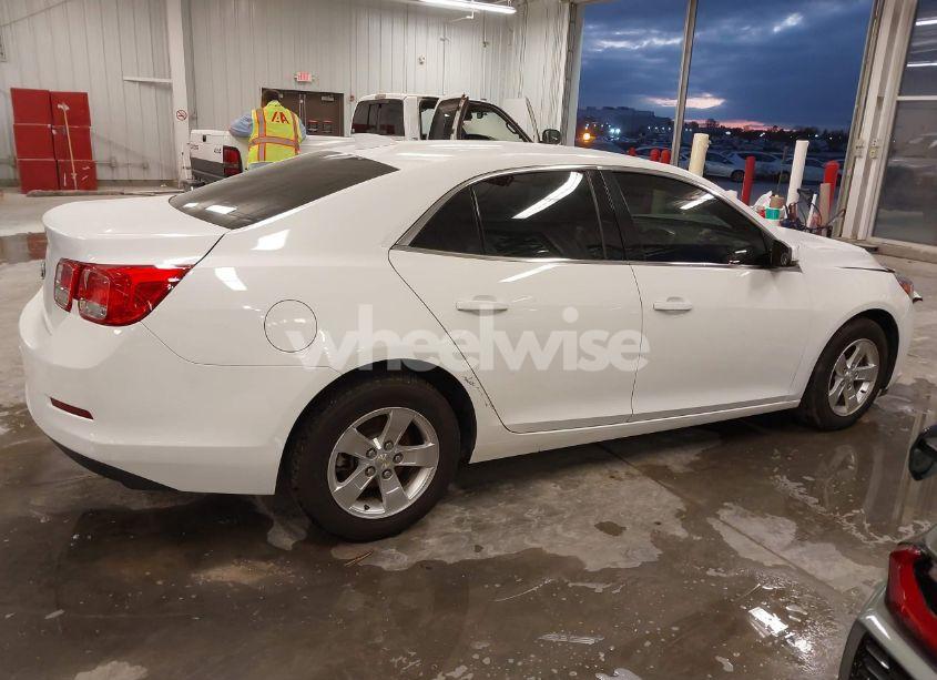 Photo 13 of 2015 Chevrolet Malibu 1LT (VIN 1G11C5SL7FF117413)