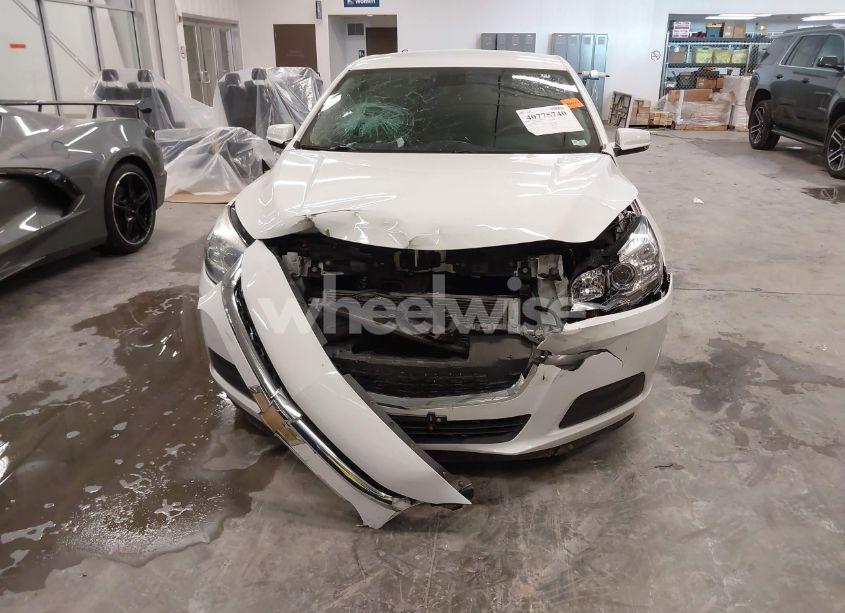 Photo 6 of 2015 Chevrolet Malibu 1LT (VIN 1G11C5SL7FF117413)
