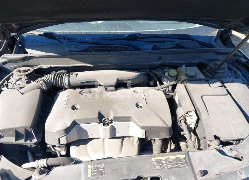 Photo 10 of 2015 Chevrolet Malibu 1LT (VIN 1G11C5SL7FF153537)