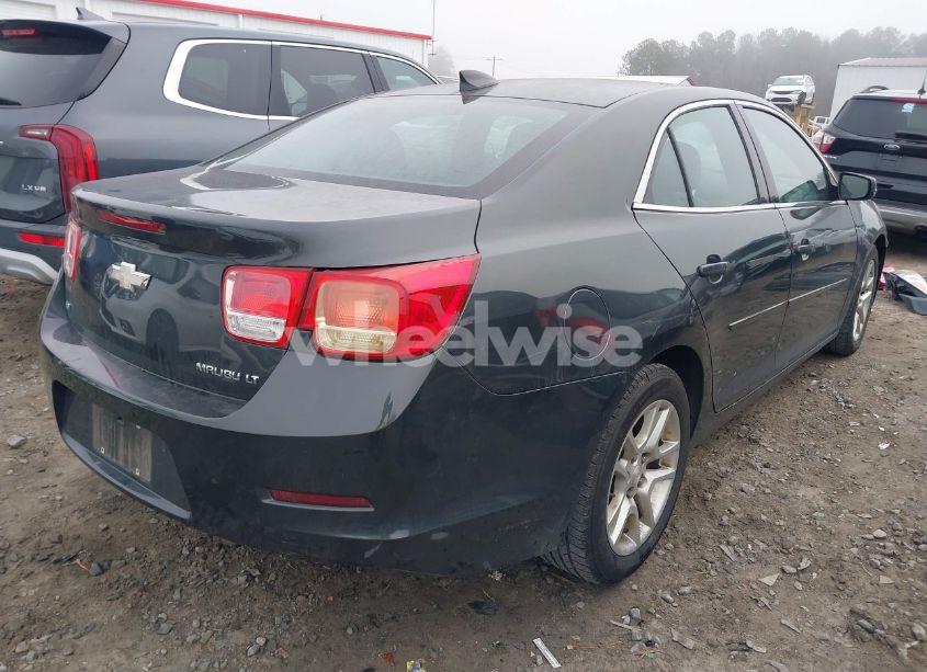 Photo 4 of 2015 Chevrolet Malibu 1LT (VIN 1G11C5SL7FF187400)