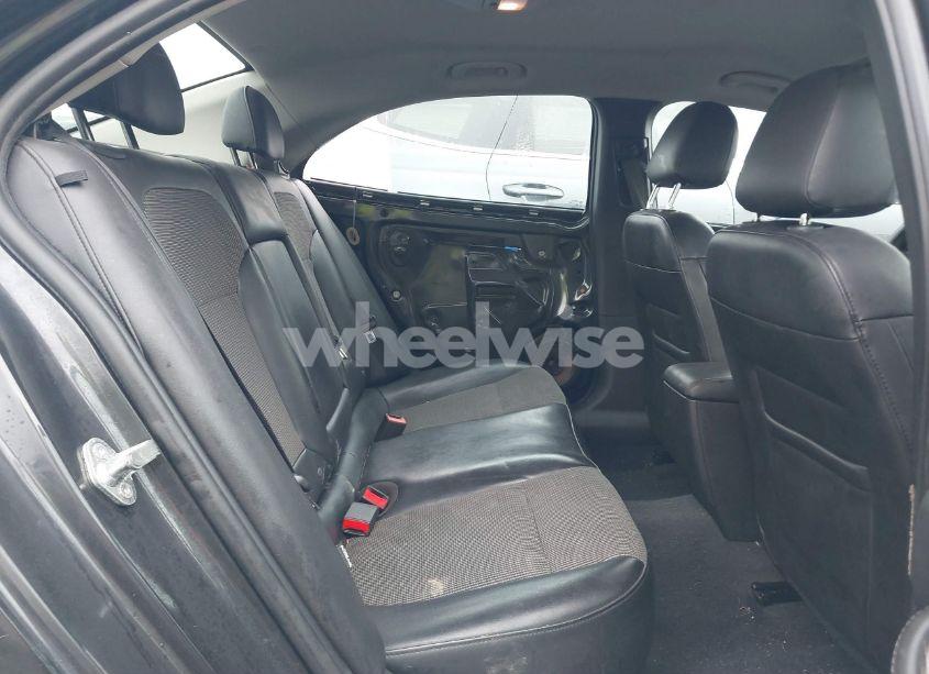 Photo 8 of 2015 Chevrolet Malibu 1LT (VIN 1G11C5SL7FF187400)