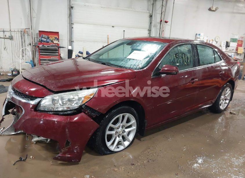 Photo 2 of 2015 Chevrolet Malibu 1LT (VIN 1G11C5SL7FF192595)