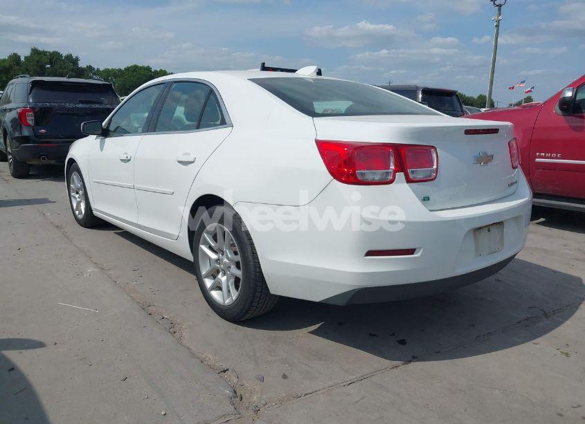 Photo 3 of 2015 Chevrolet Malibu 1LT (VIN 1G11C5SL7FF212442)