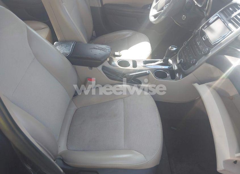 Photo 5 of 2015 Chevrolet Malibu 1LT (VIN 1G11C5SL7FF214532)