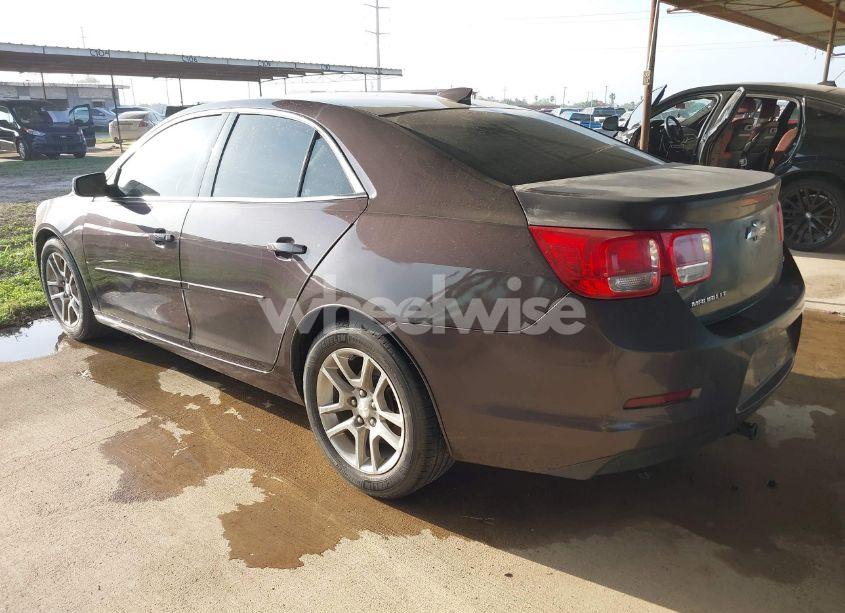 Photo 3 of 2015 Chevrolet Malibu 1LT (VIN 1G11C5SL7FF216152)
