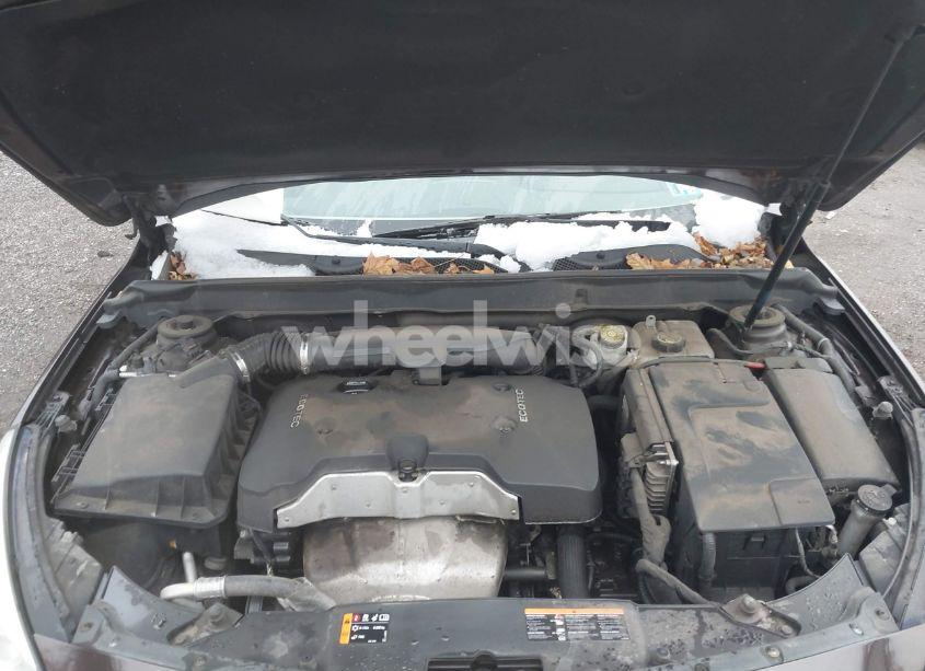 Photo 10 of 2015 Chevrolet Malibu 1LT (VIN 1G11C5SL7FF244890)