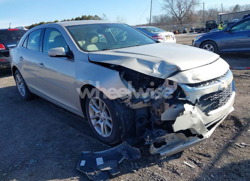 2015 Chevrolet Malibu 1LT (VIN 1G11C5SL7FF311701) main photo