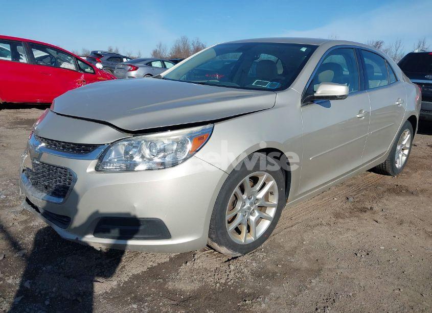 Photo 2 of 2015 Chevrolet Malibu 1LT (VIN 1G11C5SL7FF311701)