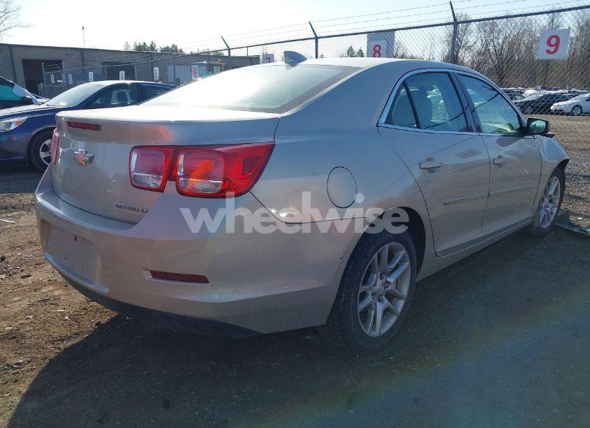 Photo 4 of 2015 Chevrolet Malibu 1LT (VIN 1G11C5SL7FF311701)