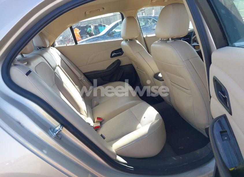 Photo 8 of 2015 Chevrolet Malibu 1LT (VIN 1G11C5SL7FF311701)