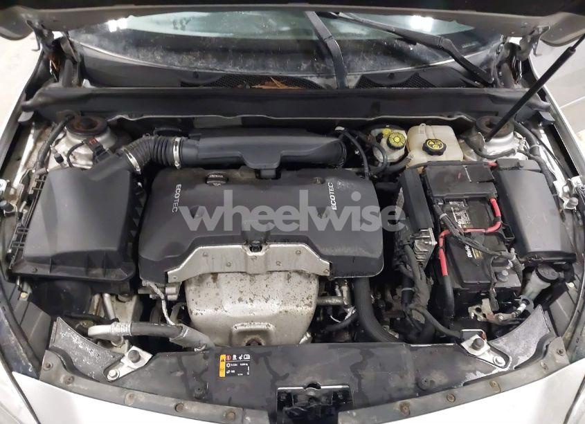 Photo 10 of 2015 Chevrolet Malibu 1LT (VIN 1G11C5SL7FF323492)