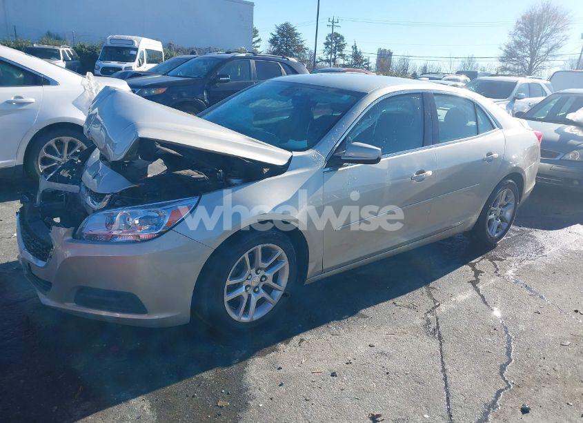 Photo 2 of 2015 Chevrolet Malibu 1LT (VIN 1G11C5SL7FF347324)
