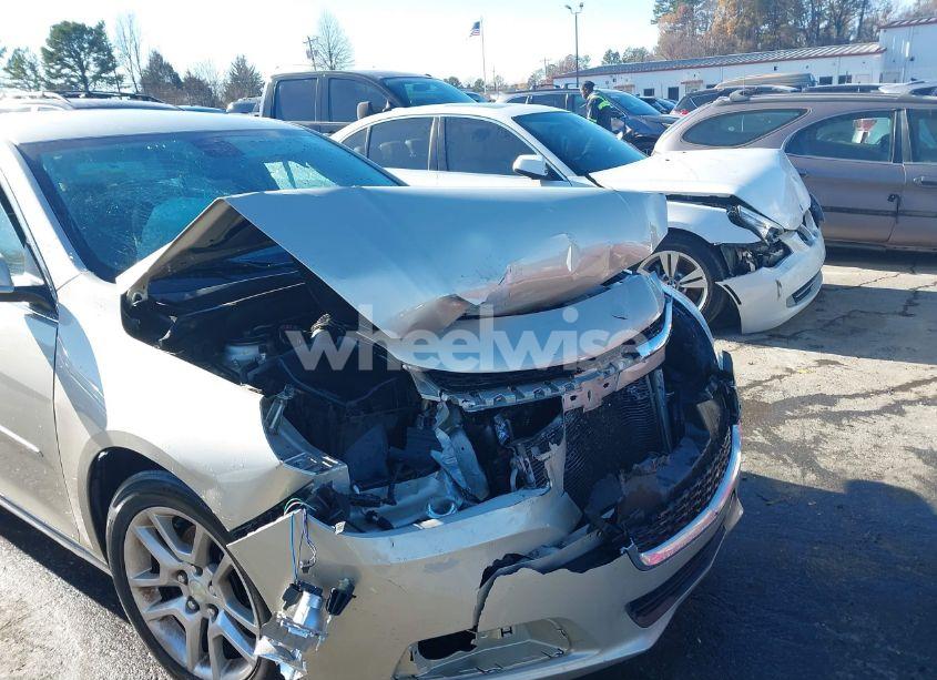 Photo 6 of 2015 Chevrolet Malibu 1LT (VIN 1G11C5SL7FF347324)
