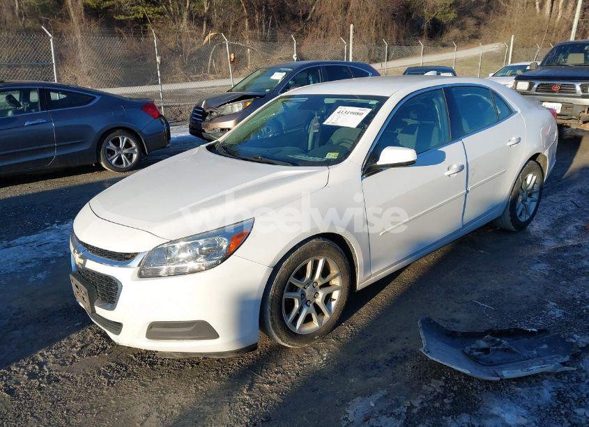 Photo 2 of 2015 Chevrolet Malibu 1LT (VIN 1G11C5SL7FU121523)
