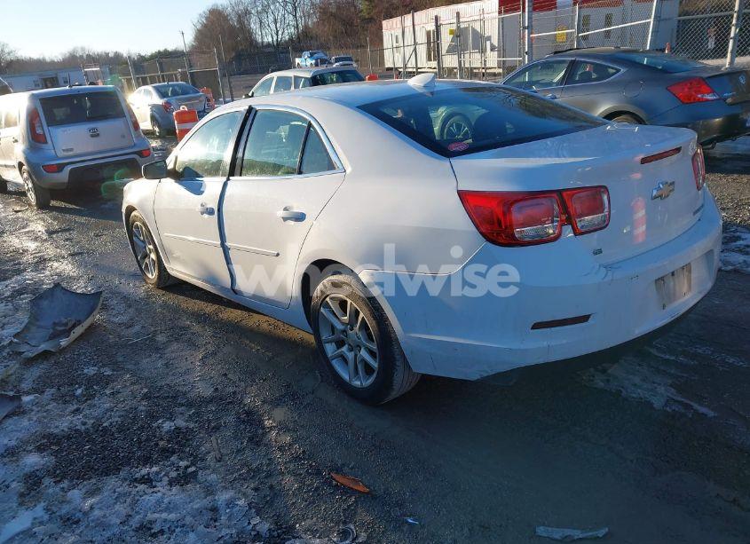 Photo 3 of 2015 Chevrolet Malibu 1LT (VIN 1G11C5SL7FU121523)