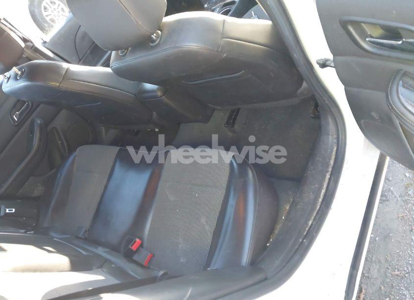 Photo 8 of 2015 Chevrolet Malibu 1LT (VIN 1G11C5SL7FU121523)