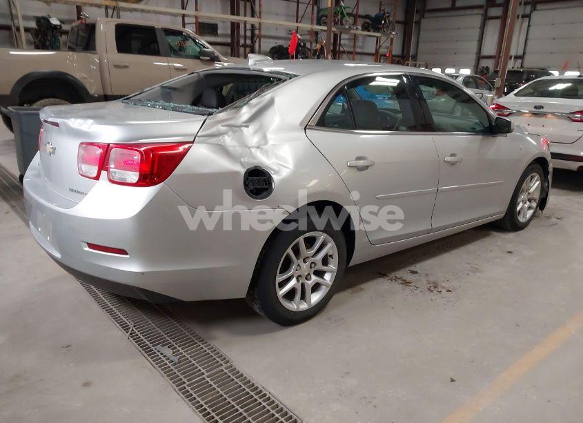 Photo 4 of 2015 Chevrolet Malibu 1LT (VIN 1G11C5SL7FU144011)