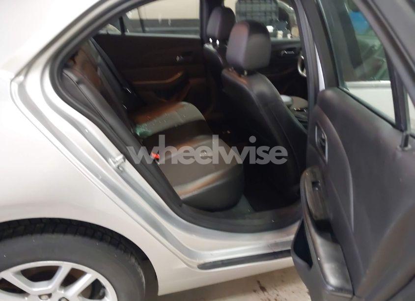 Photo 8 of 2015 Chevrolet Malibu 1LT (VIN 1G11C5SL7FU144011)