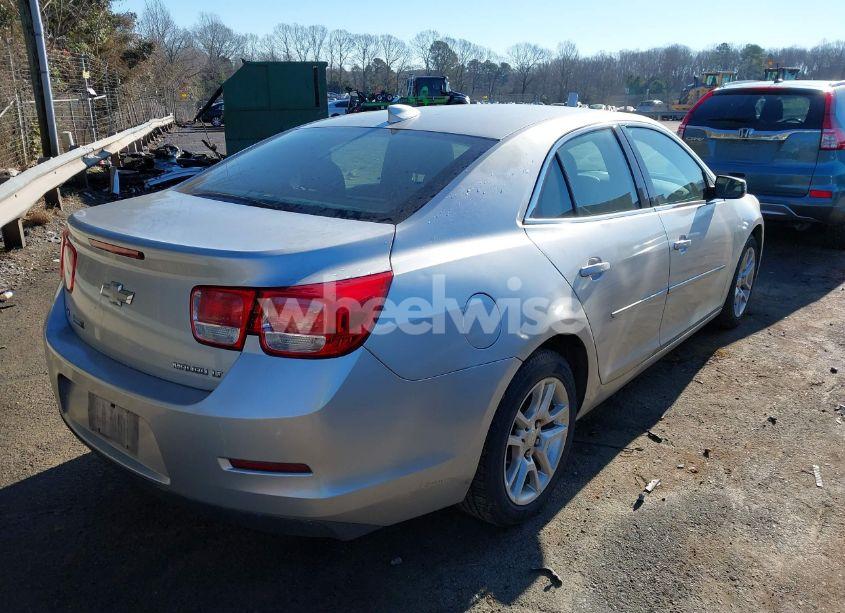 Photo 4 of 2015 Chevrolet Malibu 1LT (VIN 1G11C5SL7FU145384)