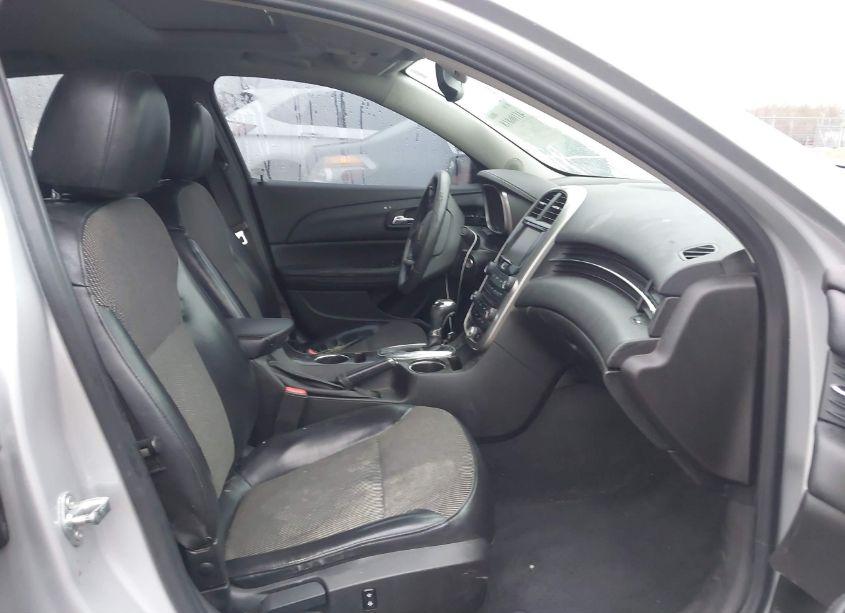 Photo 5 of 2014 Chevrolet Malibu 1LT (VIN 1G11C5SL8EF130458)