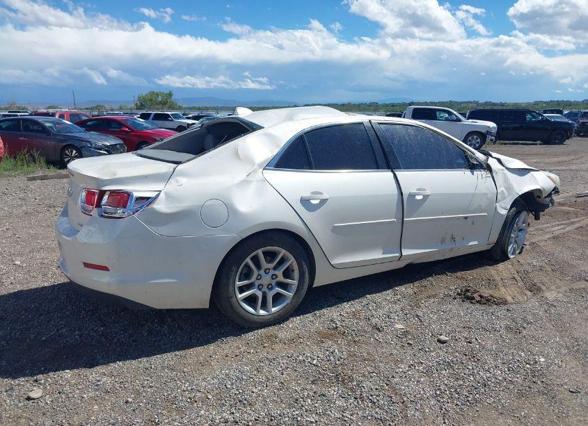 Photo 4 of 2014 Chevrolet Malibu 1LT (VIN 1G11C5SL8EF177439)