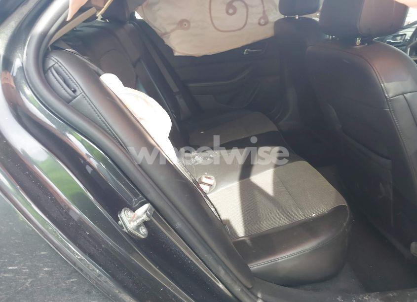 Photo 8 of 2014 Chevrolet Malibu 1LT (VIN 1G11C5SL8EF211167)