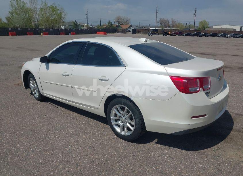 Photo 3 of 2014 Chevrolet Malibu 1LT (VIN 1G11C5SL8EF213792)