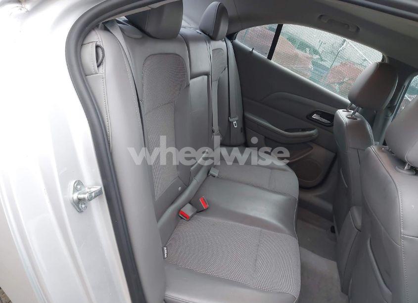 Photo 8 of 2014 Chevrolet Malibu 1LT (VIN 1G11C5SL8EF274625)