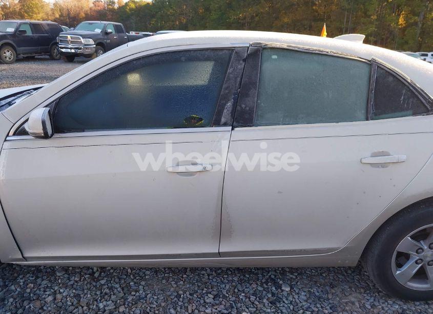 Photo 14 of 2015 Chevrolet Malibu 1LT (VIN 1G11C5SL8FF133118)