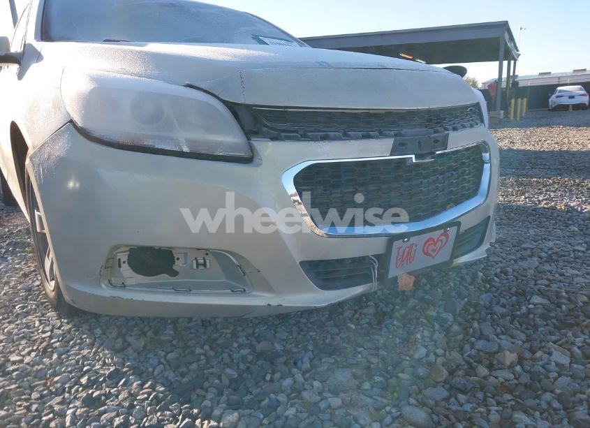 Photo 6 of 2015 Chevrolet Malibu 1LT (VIN 1G11C5SL8FF133118)
