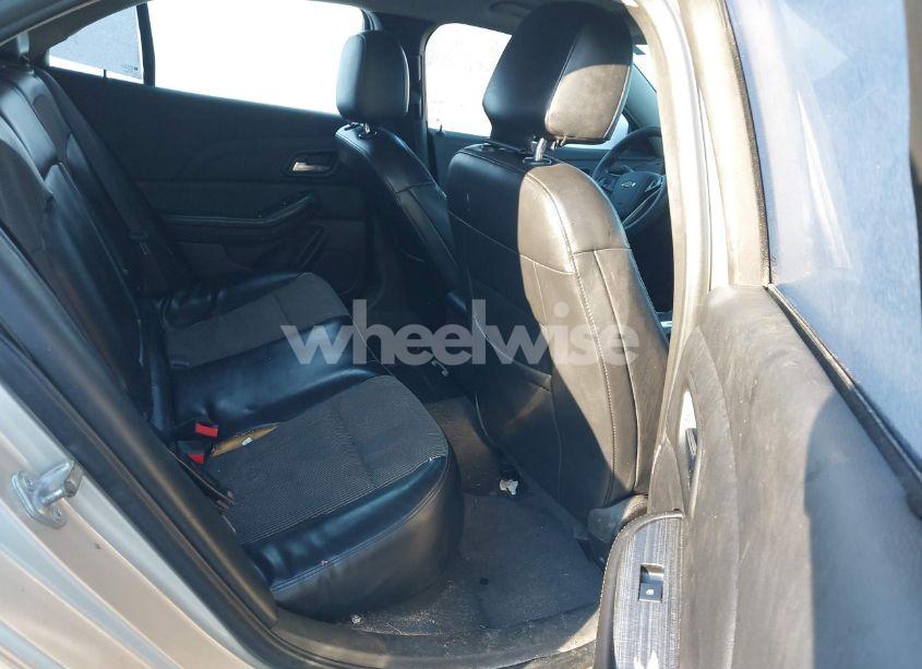 Photo 8 of 2015 Chevrolet Malibu 1LT (VIN 1G11C5SL8FF133118)