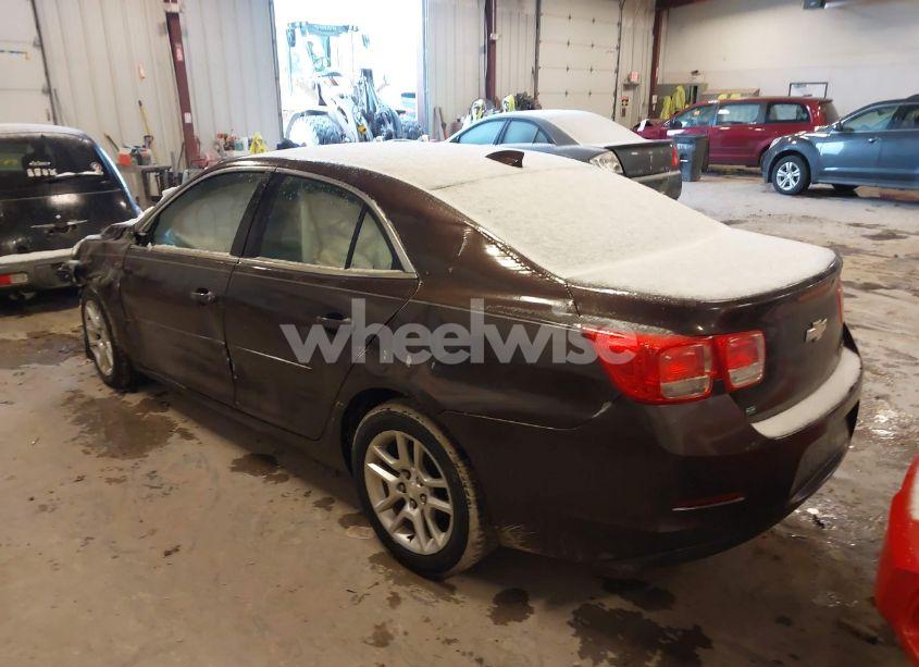 Photo 3 of 2015 Chevrolet Malibu 1LT (VIN 1G11C5SL8FF160139)