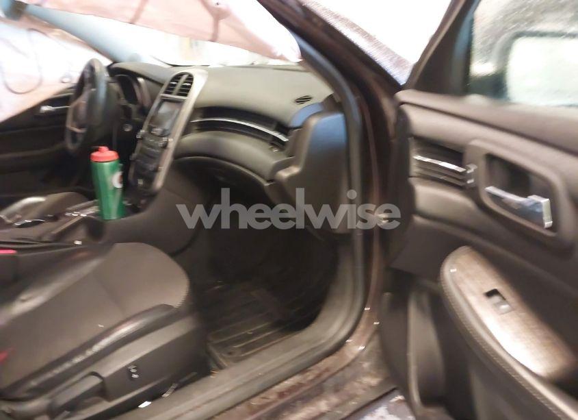 Photo 5 of 2015 Chevrolet Malibu 1LT (VIN 1G11C5SL8FF160139)