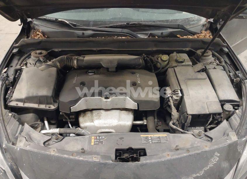 Photo 10 of 2015 Chevrolet Malibu 1LT (VIN 1G11C5SL8FF162585)