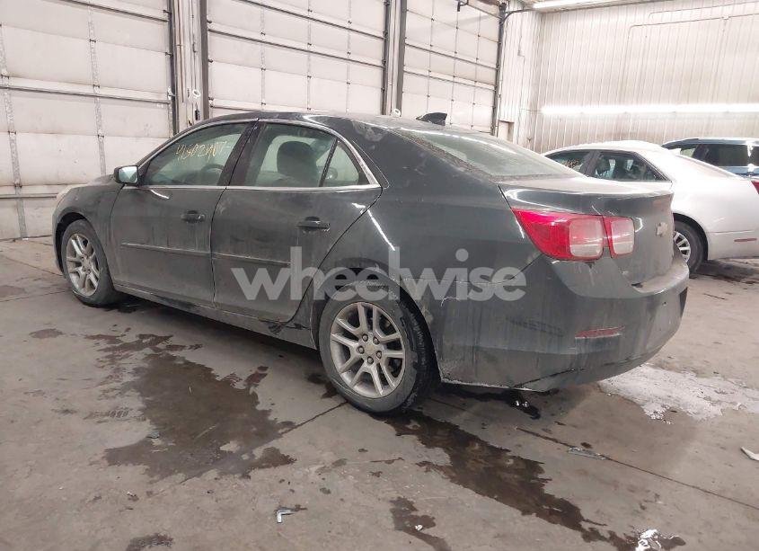 Photo 3 of 2015 Chevrolet Malibu 1LT (VIN 1G11C5SL8FF162585)