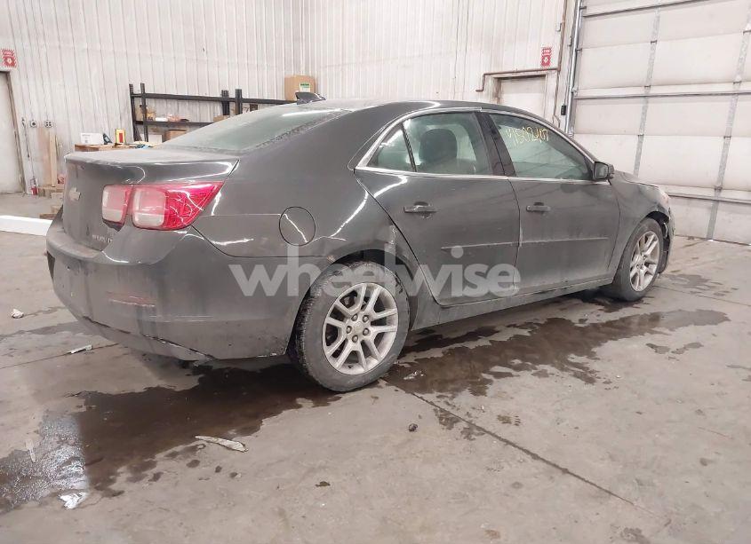 Photo 4 of 2015 Chevrolet Malibu 1LT (VIN 1G11C5SL8FF162585)