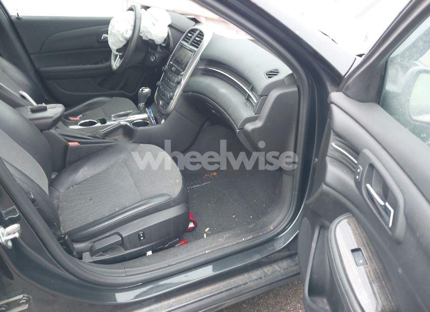 Photo 5 of 2015 Chevrolet Malibu 1LT (VIN 1G11C5SL8FF228360)
