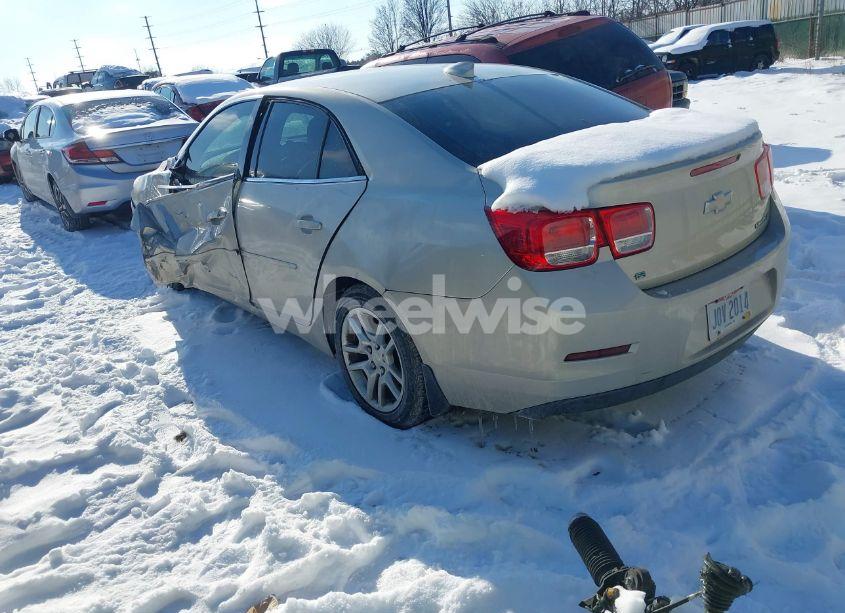 Photo 3 of 2015 Chevrolet Malibu 1LT (VIN 1G11C5SL8FF235289)