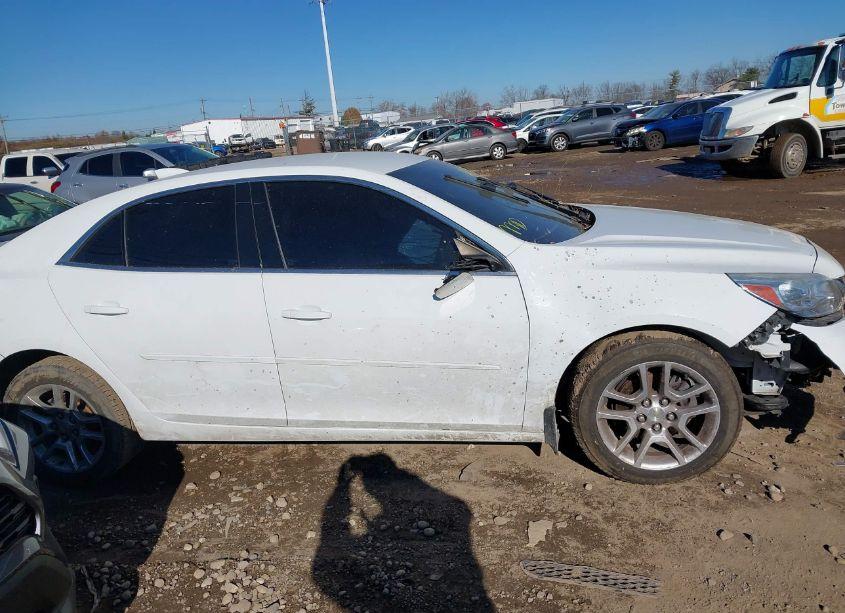 Photo 13 of 2015 Chevrolet Malibu 1LT (VIN 1G11C5SL8FF237690)
