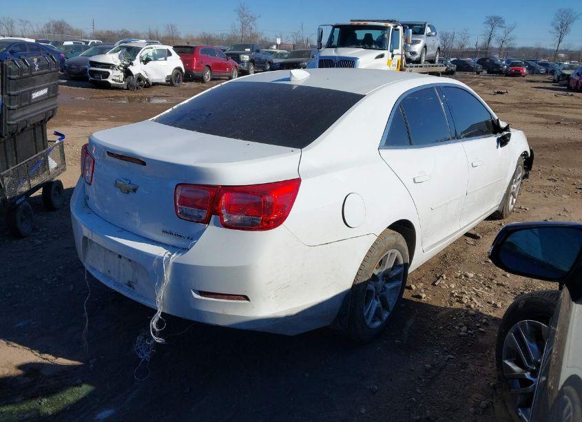 Photo 4 of 2015 Chevrolet Malibu 1LT (VIN 1G11C5SL8FF237690)