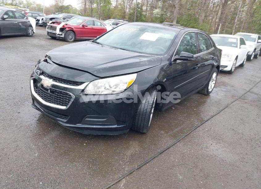 Photo 2 of 2015 Chevrolet Malibu 1LT (VIN 1G11C5SL8FF246051)
