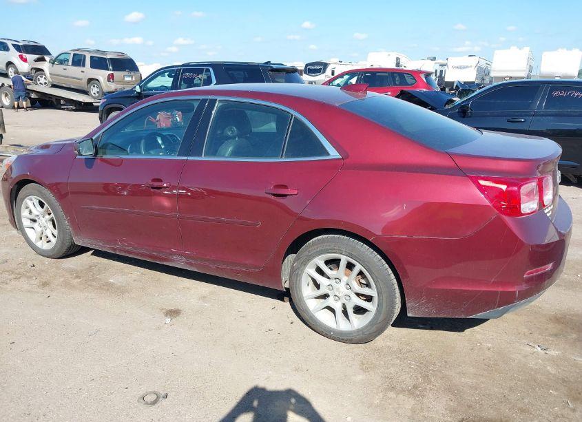 Photo 3 of 2015 Chevrolet Malibu 1LT (VIN 1G11C5SL8FF271810)