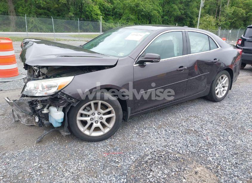 Photo 2 of 2015 Chevrolet Malibu 1LT (VIN 1G11C5SL8FF278076)