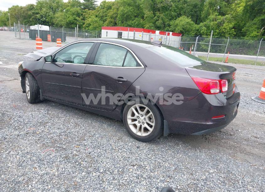 Photo 3 of 2015 Chevrolet Malibu 1LT (VIN 1G11C5SL8FF278076)