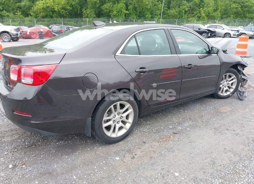 Photo 4 of 2015 Chevrolet Malibu 1LT (VIN 1G11C5SL8FF278076)