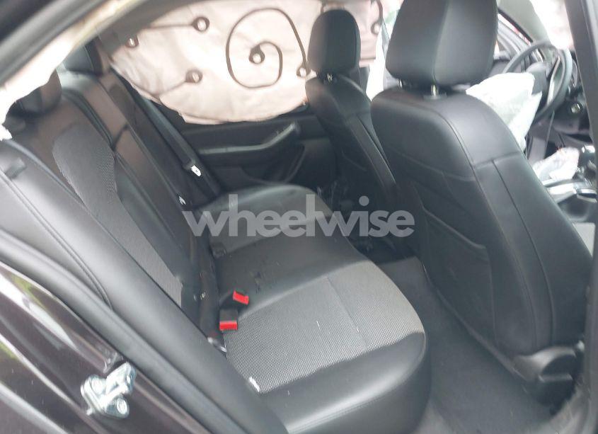 Photo 8 of 2015 Chevrolet Malibu 1LT (VIN 1G11C5SL8FF278076)
