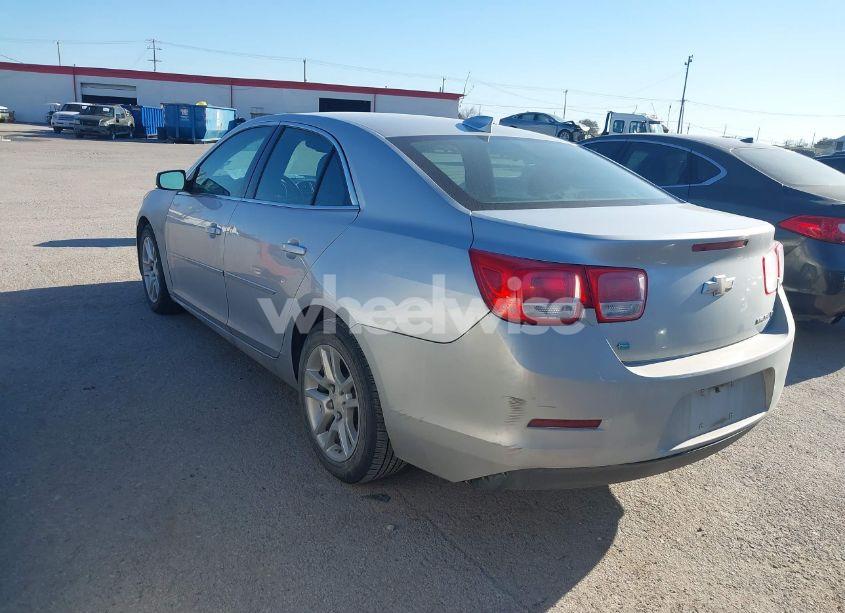 Photo 3 of 2015 Chevrolet Malibu 1LT (VIN 1G11C5SL8FF305096)