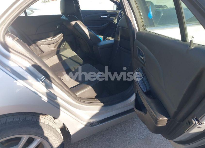 Photo 8 of 2015 Chevrolet Malibu 1LT (VIN 1G11C5SL8FF305096)