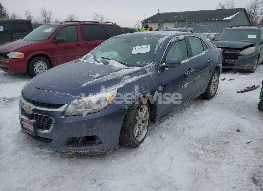 Photo 2 of 2015 Chevrolet Malibu 1LT (VIN 1G11C5SL8FF332900)