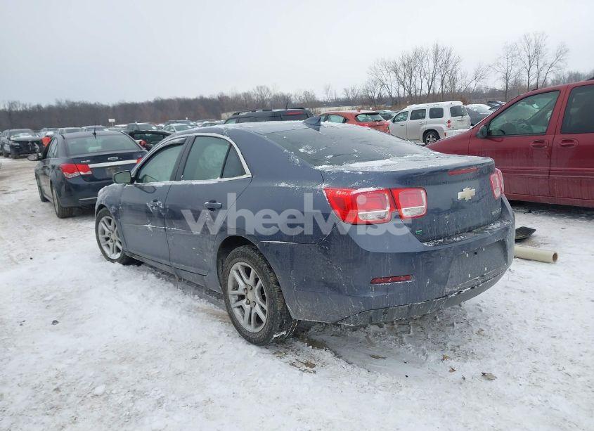 Photo 3 of 2015 Chevrolet Malibu 1LT (VIN 1G11C5SL8FF332900)